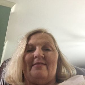 Meet your Posher, Teddi